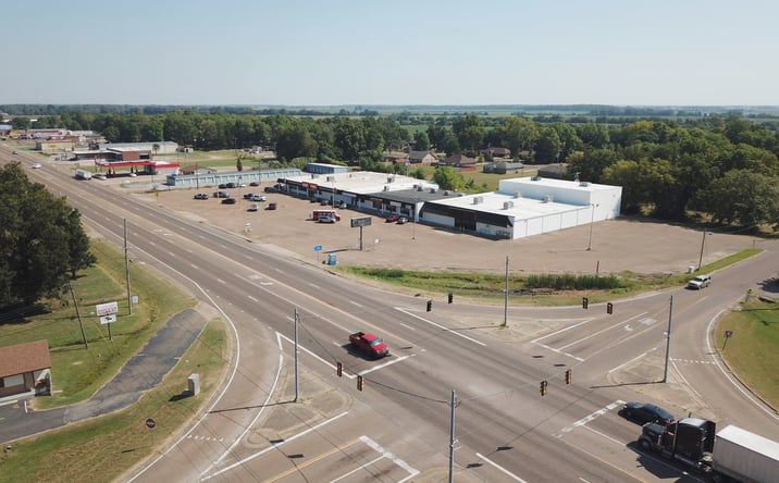 Pictures of Retail property located at 1062 Highway 61 N, North Tunica, MS 39120 for lease - image #1
