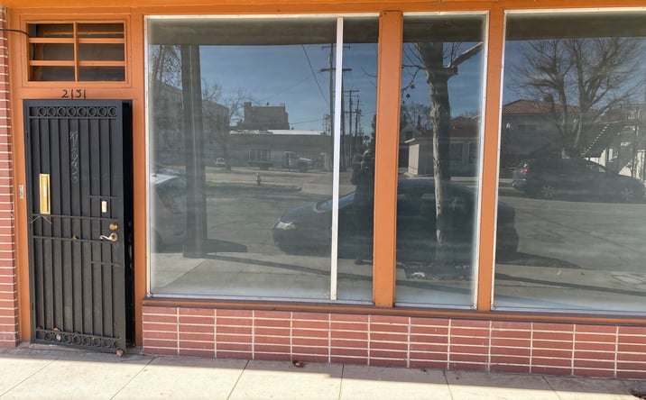 Pictures of Retail, Office property located at 2131 Amador St, Fresno, CA 93728 for lease - image #1