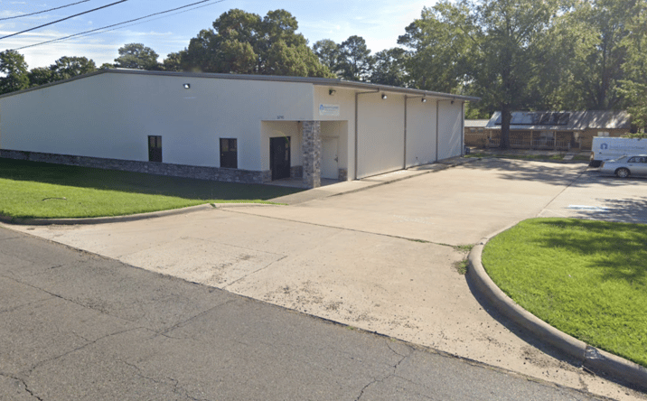 Pictures of Retail, Office, Industrial property located at 3710 Jefferson Ave, Texarkana, AR 71854 for lease - image #1