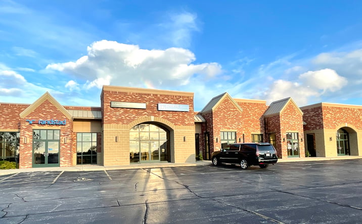 Pictures of Retail, Office property located at 821 S Huron Rd, Green Bay, WI 54311 for lease - image #1