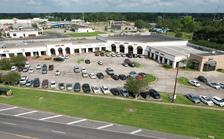 Pictures of Retail, Office, Special Purpose property located at 5520 Johnston St, Lafayette, LA 70503 for lease - image #1