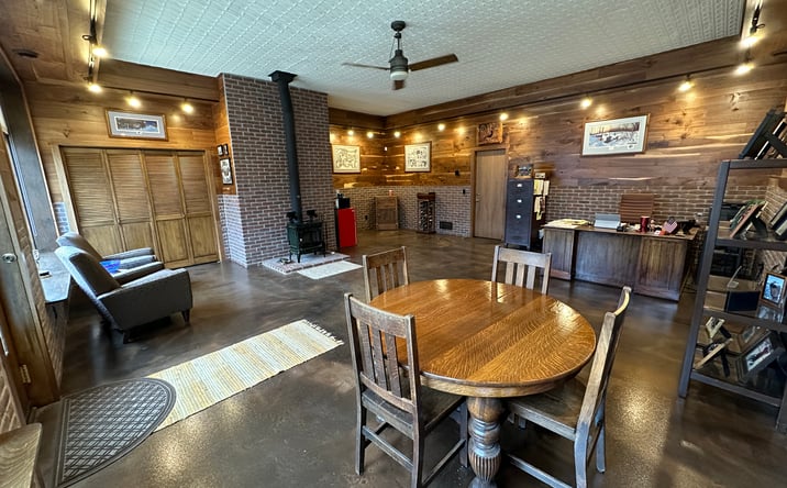 Pictures of Office property located at 62 Hamline Ave S, St Paul, MN 55105 for lease - image #1