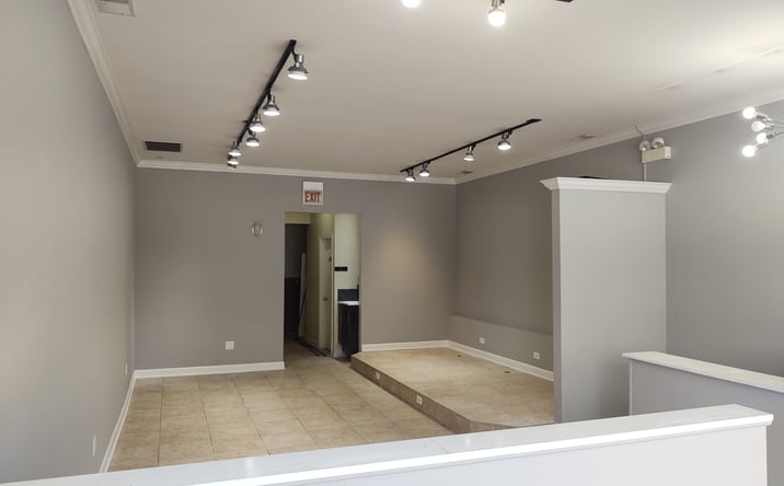 Pictures of Retail property located at 2555 W Lawrence Ave, Chicago, IL 60625 for lease - image #1