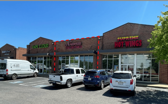 Pictures of Retail, Office, Restaurant property located at 8936 Airways Blvd, Southaven, MS 38671 for lease - image #1
