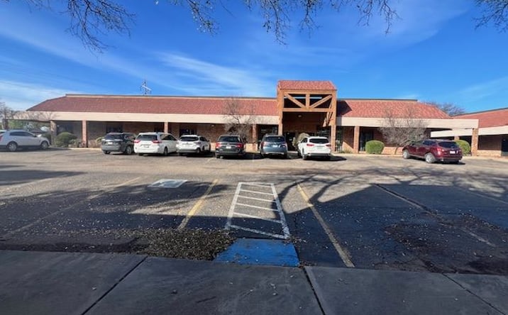 Pictures of Office property located at 4416 74th St, Lubbock, TX 79424 for lease - image #1