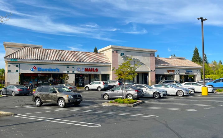 Pictures of Retail property located at 5131 Foothills Blvd, Roseville, CA 95747 for lease - image #1