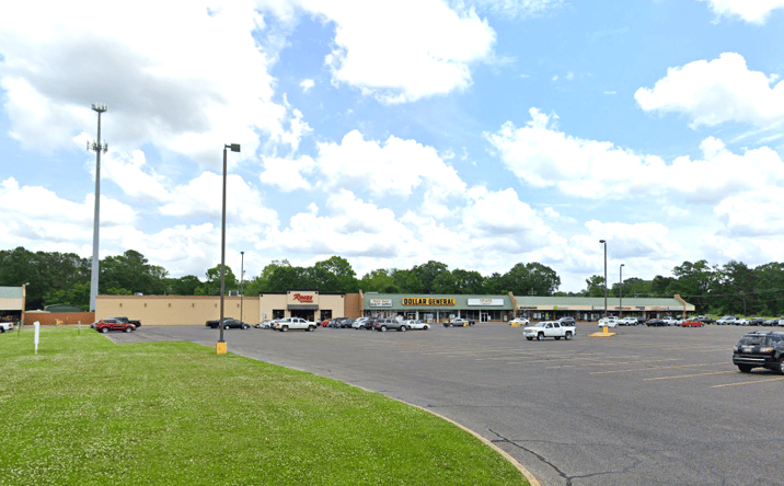 Pictures of Retail property located at 250 Main Street, Baker, LA 70714 for lease - image #1