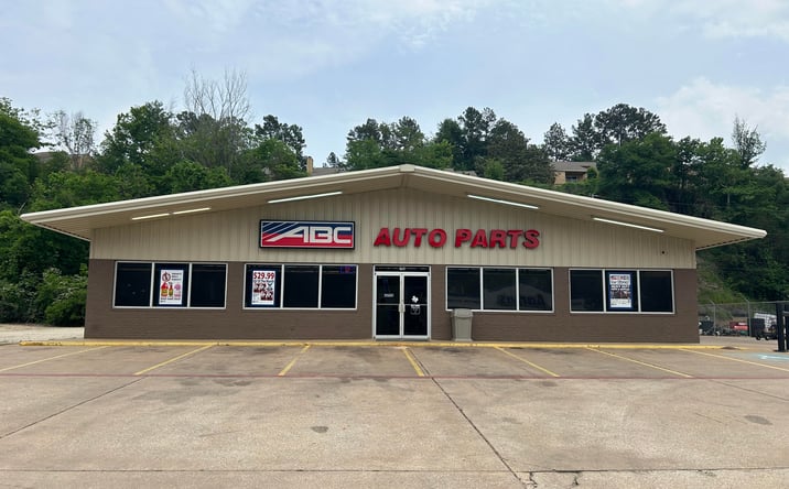 Pictures of Retail property located at 716 N University Dr, Nacogdoches, TX 75961 for lease - image #1