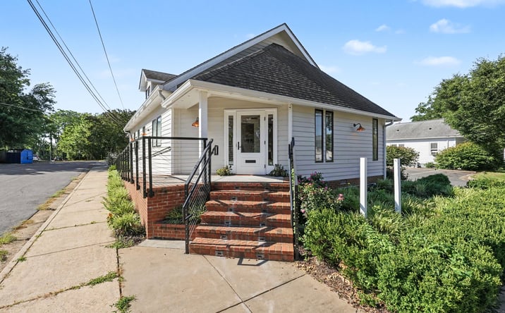 Pictures of Office property located at 410 Pelham St, Fredericksburg, VA 22401 for lease - image #1