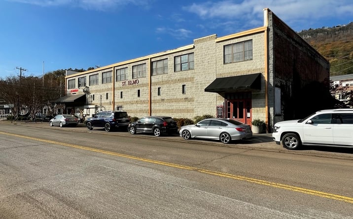 Pictures of Office property located at 3914 St Elmo Ave, Chattanooga, TN 37409 for lease - image #1