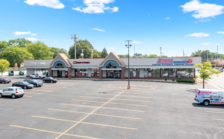 Pictures of Retail, Office, Restaurant property located at 2004 - 2010 N. Knoxville Avenue, Peoria, IL 61603 for lease - image #1