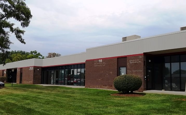 Pictures of Industrial property located at 112 Weldon Pkwy, Maryland Heights, MO 63043 for lease - image #1