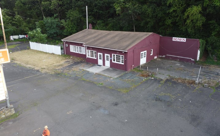 Pictures of Retail property located at 408 Forest Rd, West Haven, CT 06516 for lease - image #1