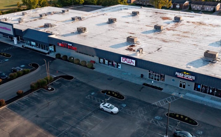 Pictures of Retail property located at 2824 Wilmington Pike, Kettering, OH 45419 for lease - image #1