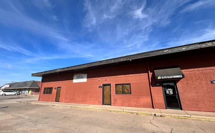 Pictures of Retail, Office property located at 610 S Oliver Ave, Wichita, KS 67218 for lease - image #1