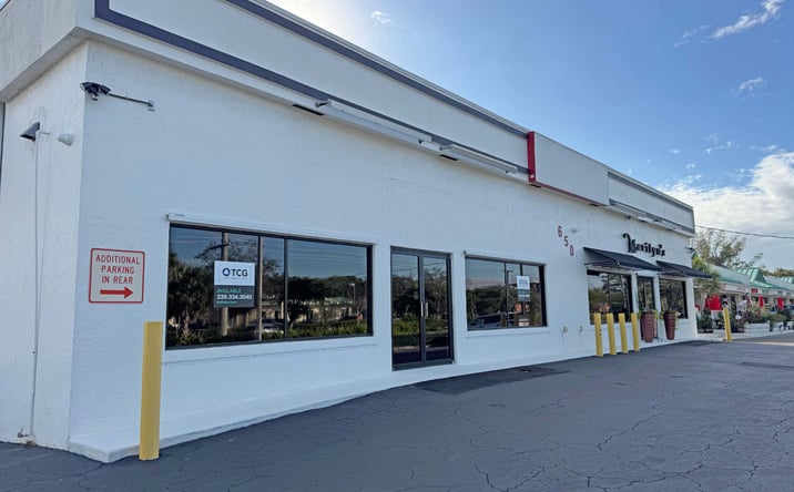 Pictures of Retail property located at 650 Goodlette-Frank Rd, Naples, FL 34102 for lease - image #1