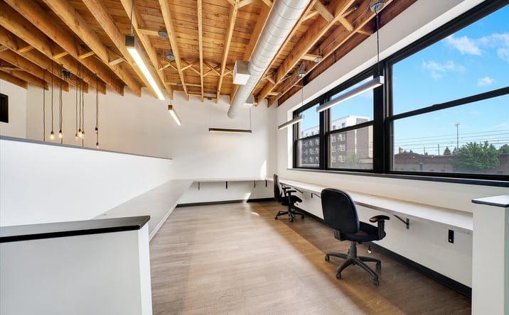 Pictures of Office property located at 1932 University Ave W, St Paul, MN 55104 for lease - image #1