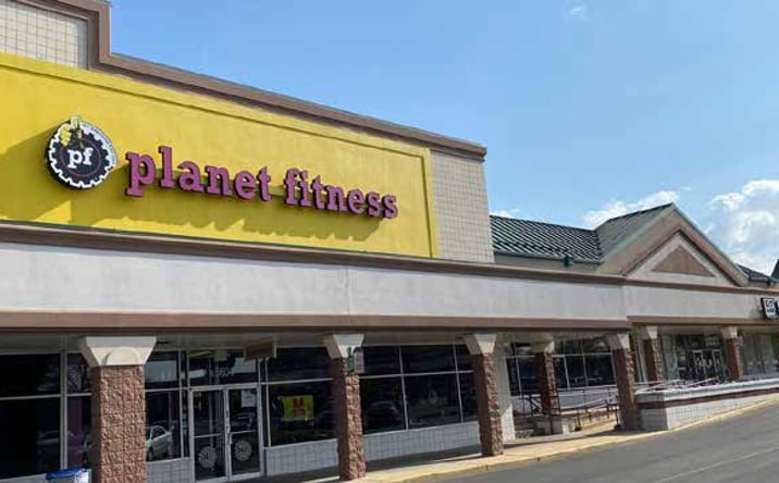 Pictures of Retail property located at 5600 Silver Hill Road, Forestville, MD 20747 for lease - image #1