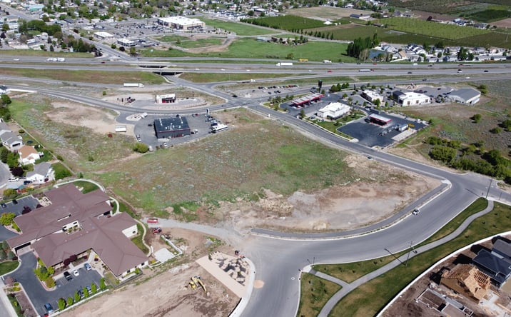 Pictures of Retail, Land, Restaurant property located at 728 E Main St, Santaquin, UT 84655 for lease - image #1