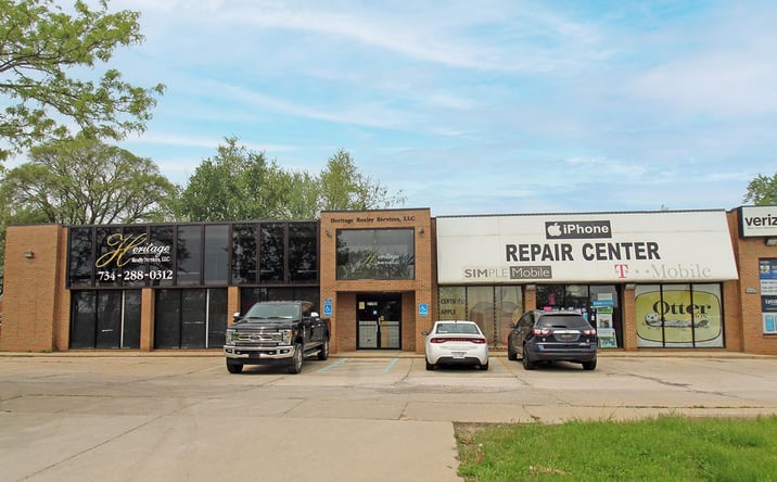 Pictures of Retail property located at 23702 Eureka Rd, Taylor, MI 48180 for lease - image #1