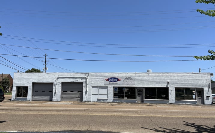 Pictures of Retail, Industrial property located at 5847 Stage Road, Bartlett, TN 38134 for lease - image #1