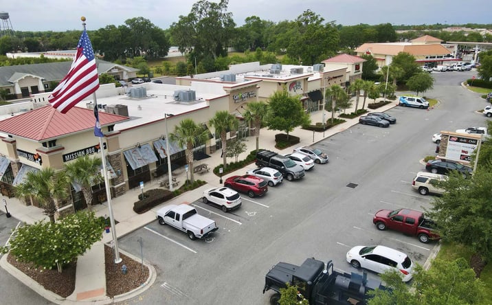 Pictures of Retail property located at 976 W Mitchell Hammock Rd, Oviedo, FL 32765 for lease - image #1