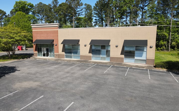 Pictures of Retail property located at Eastchase Loop, Montgomery, AL 36117 for lease - image #1