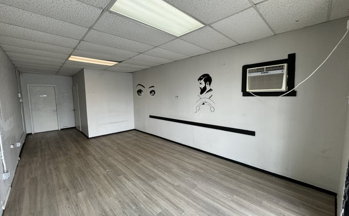 Pictures of Retail property located at 4902 Fulton St, Houston, TX 77009 for lease - image #1