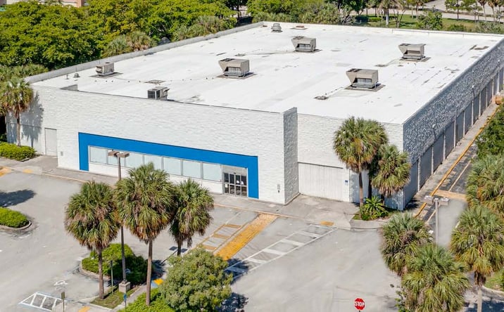 Pictures of Retail property located at 601 N Congress Ave, Boynton Beach, FL 33435 for lease - image #1