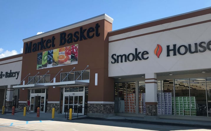 Pictures of Retail property located at 800 N Main St, Vidor, TX 77662 for lease - image #1