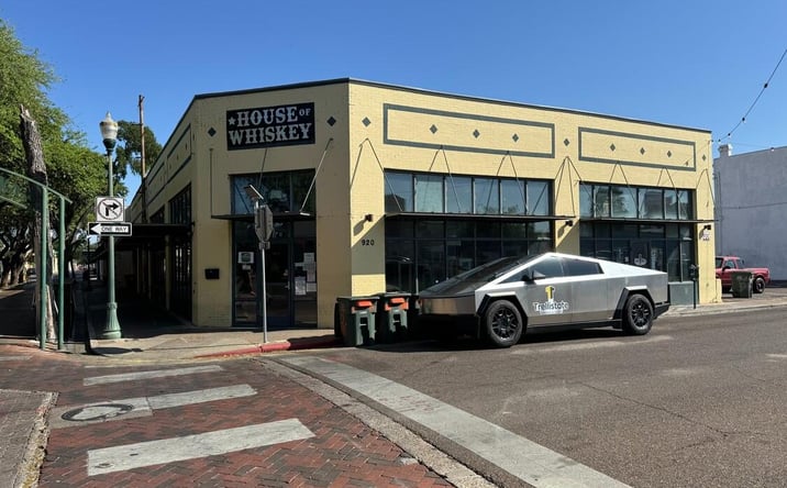 Pictures of Retail property located at 920 Iturbide St, Laredo, TX 78040 for lease - image #1