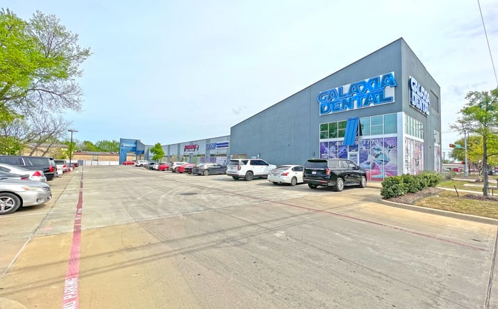 Pictures of Retail property located at 2702 S Buckner Blvd, Dallas, TX 75227 for lease - image #1