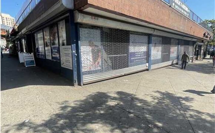 Pictures of Office property located at 1055 E Tremont Ave, The Bronx, NY 10460 for lease - image #1