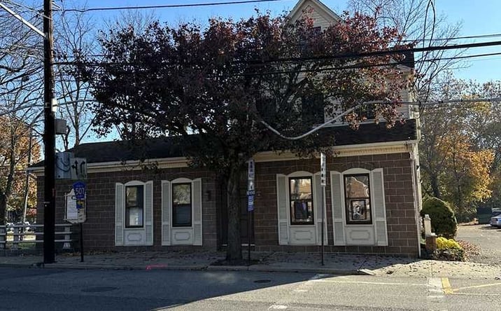 Pictures of Office property located at 625 N Maple Ave, Ho-Ho-Kus, NJ 07423 for lease - image #1