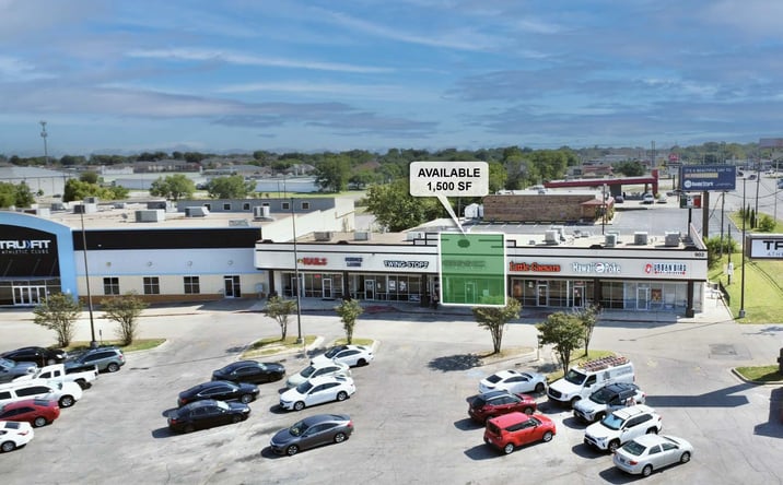 Pictures of Retail property located at 902 W Central Texas Expy, Killeen, TX 76541 for lease - image #1