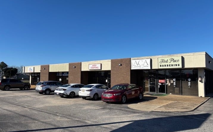 Pictures of Retail property located at 5757 Atlanta Hwy, Montgomery, AL 36117 for lease - image #1