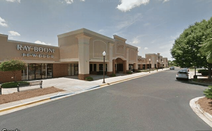 Pictures of Retail property located at 7730 Atlanta Hwy, Montgomery, AL 36117 for lease - image #1