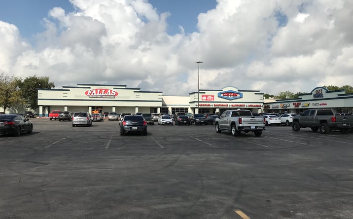 Pictures of Retail property located at 11703 Eastex Fwy, Houston, TX 77039 for lease - image #1
