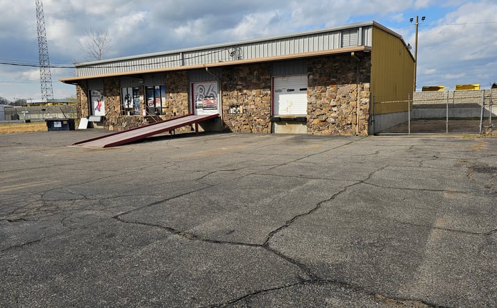 Pictures of Office, Industrial property located at 1810 September Ave, Memphis, TN 38116 for lease - image #1