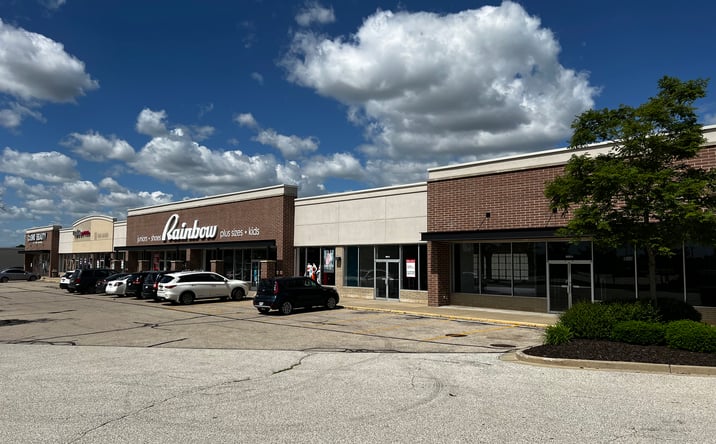 Pictures of Retail property located at 10448 W Silver Spring Dr, Milwaukee, WI 53225 for lease - image #1