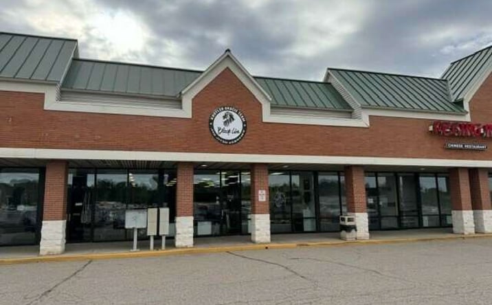 Pictures of Retail, Office property located at 701 68th St SW, Byron Center, MI 49315 for lease - image #1