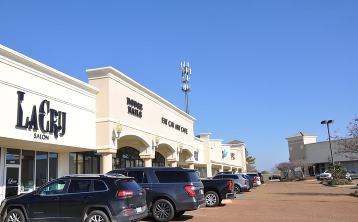 Pictures of Retail, Office property located at 5352 Lakeland Dr, Brandon, MS 39042 for lease - image #1