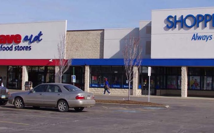 Pictures of Retail property located at 10604 Lorain Ave, Cleveland, OH 44111 for lease - image #1