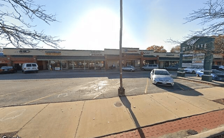 Pictures of Retail property located at 1682 W Market St, Akron, OH 44313 for lease - image #1