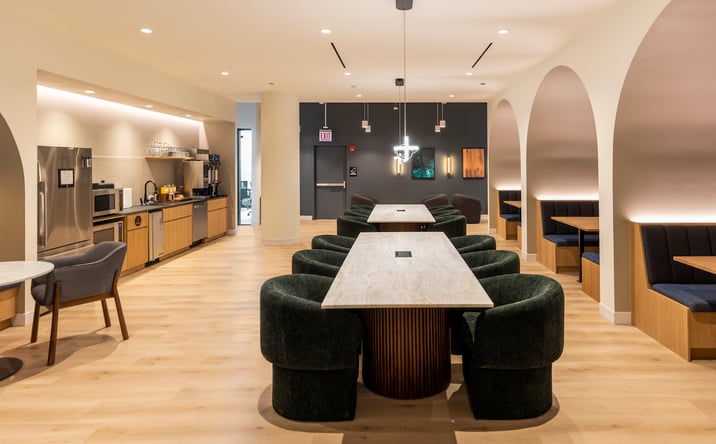 Pictures of Office property located at 24 E Washington St, Chicago, IL 60602 for lease - image #1