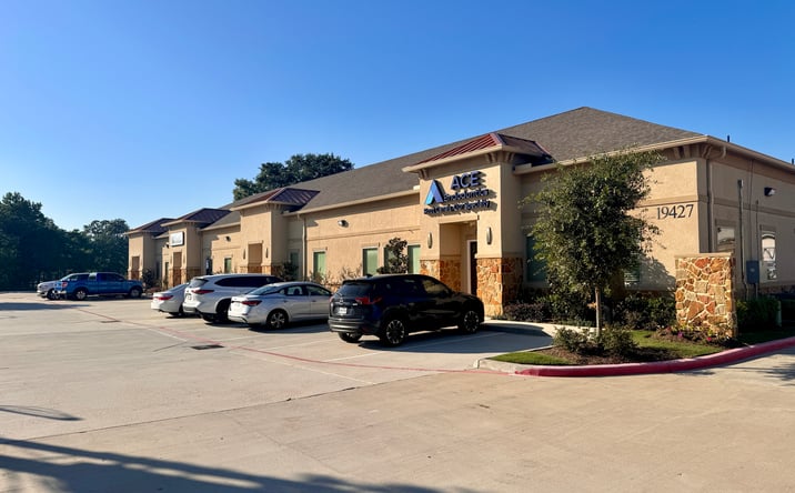 Pictures of Office property located at 19427 Champion Forest Dr, Spring, TX 77379 for lease - image #1