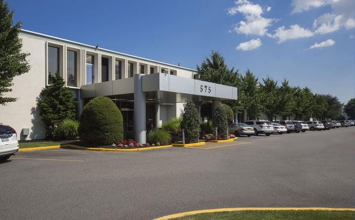 Pictures of Office property located at 575 Underhill Blvd, Syosset, NY 11791 for lease - image #1