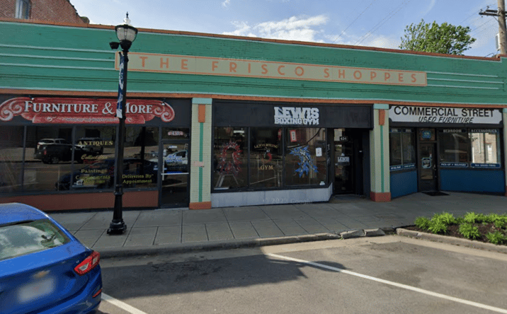 Pictures of Retail, Office, Restaurant property located at 430 W Commercial St, Springfield, MO 65803 for lease - image #1
