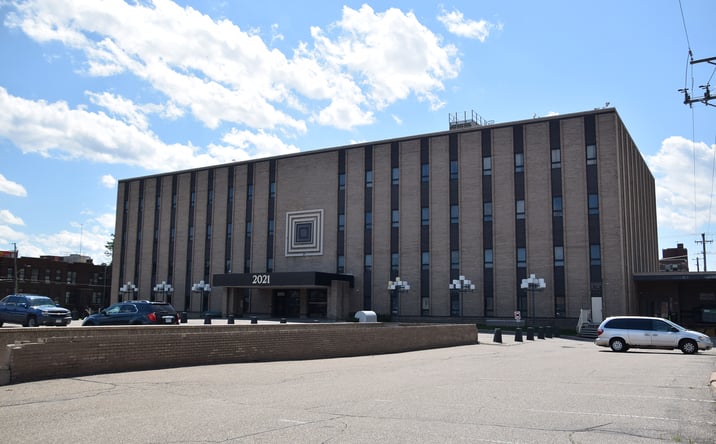 Pictures of Office property located at 2021 E Hennepin Ave, Minneapolis, MN 55413 for lease - image #1