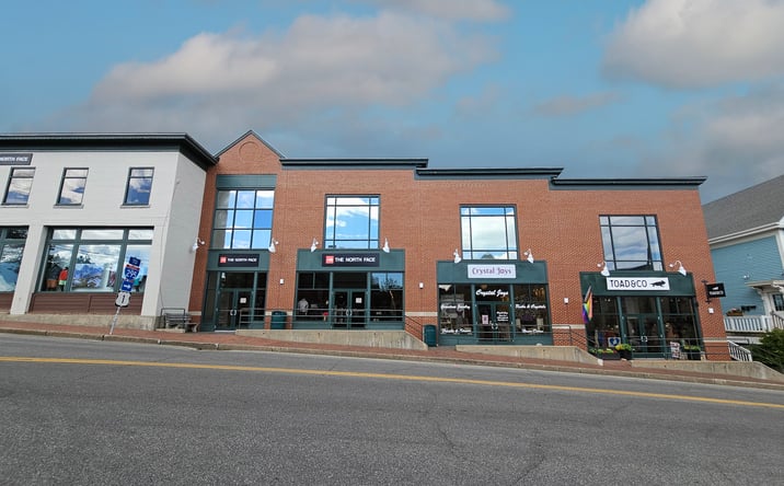 Pictures of Retail property located at 9 Bow St, Freeport, ME 04032 for lease - image #1